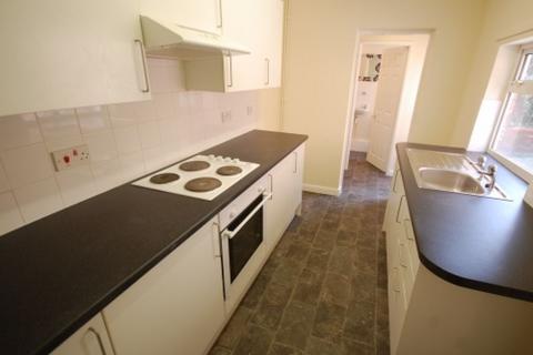 2 bedroom end of terrace house to rent, Eve Street, Louth