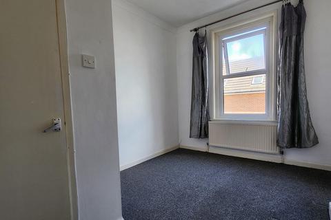 1 bedroom apartment to rent, St Michaels Road, Bournemouth