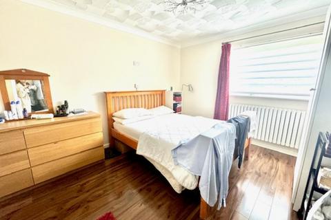 2 bedroom ground floor maisonette to rent, Portway Close, Bitterne, Southampton