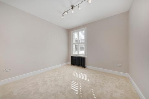 1 bedroom flat to rent, Tournay Road, London