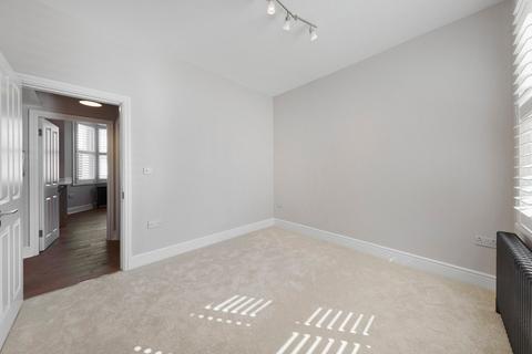 1 bedroom flat to rent, Tournay Road, London
