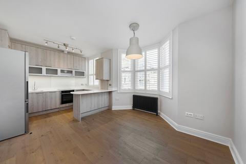 1 bedroom flat to rent, Tournay Road, London