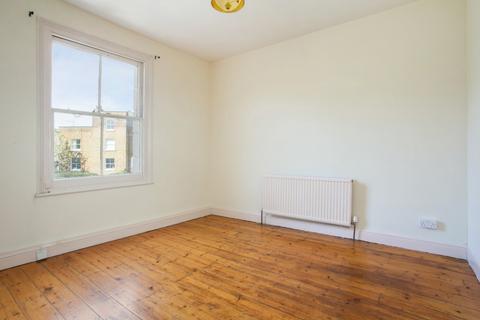 2 bedroom apartment to rent, Shacklewell Lane, Hackney, London, E8