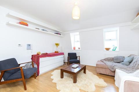 3 bedroom apartment to rent, Wharfdale Road, Barnsbury, London, N1