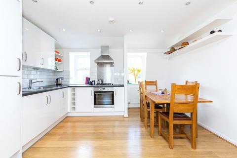 3 bedroom apartment to rent, Wharfdale Road, Barnsbury, London, N1