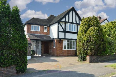 4 bedroom detached house to rent, Chadacre Road, Stoneleigh
