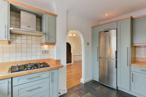 4 bedroom detached house to rent, Chadacre Road, Stoneleigh