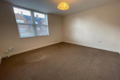 2 bedroom apartment to rent, Montague Street, Beeston, NG9 1BA