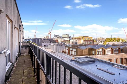 2 bedroom penthouse to rent, Bartholomew Close, EC1A