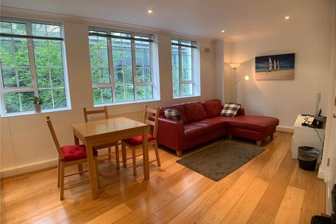 1 bedroom flat to rent, Savage Gardens, London, EC3N