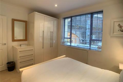 1 bedroom flat to rent, Savage Gardens, London, EC3N