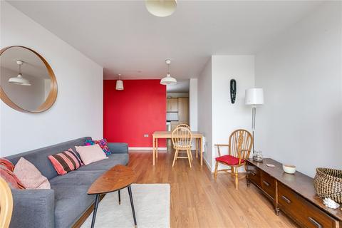 2 bedroom flat to rent, Texryte House, Southgate Road, London