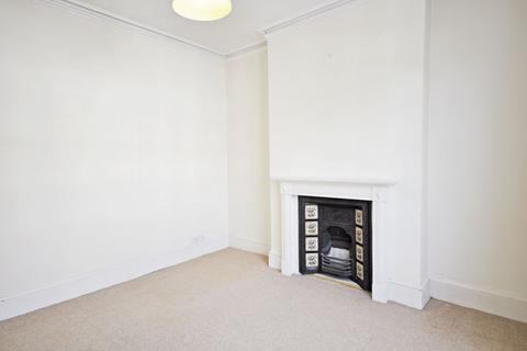 2 bedroom maisonette to rent, Archway Street, Barnes, SW13