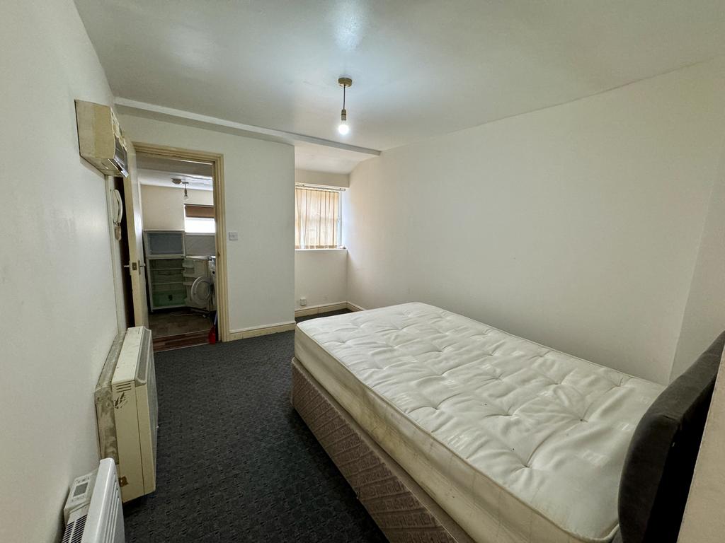 Normanton - 1 bedroom apartment to rent