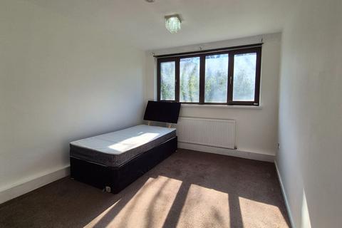 undefined, Summerwood Road, Isleworth, TW7
