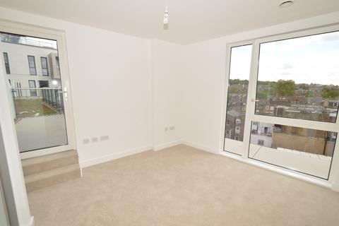 3 bedroom flat to rent, Bellville House, 79 Norman Road, London, SE10