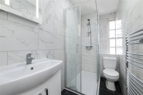 Studio to rent, Park West, Edgware Road, London