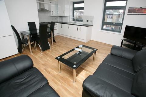 2 bedroom flat to rent, Green Lane, Ilford, Essex