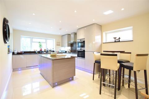 4 bedroom detached house to rent, Venetia Close, Emmer Green, Berkshire, RG4