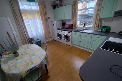 2 bedroom house share to rent, ALL SOULS AVENUE, KENSAL GREEN , LONDON NW10