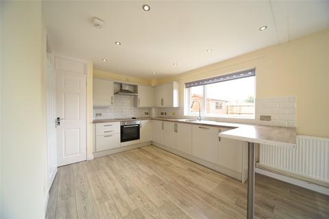 3 bedroom end of terrace house to rent, Spruce Close, RAF Lakenheath, Brandon, Suffolk, IP27