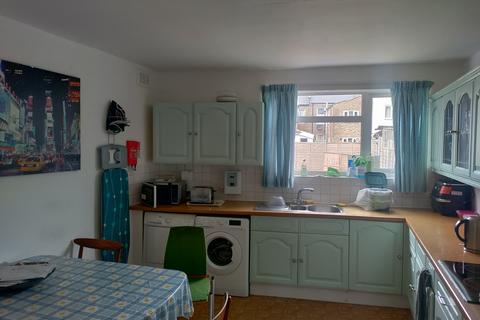 1 bedroom in a house share to rent, NIGHTINGALE ROAD, WILLESDEN JUNCTION, LONDON NW10