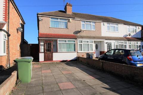 2 bedroom semi-detached house to rent, Hayes UB3