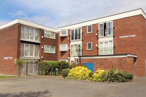 2 bedroom apartment to rent, Hutton Road, Shenfield, Brentwood CM15