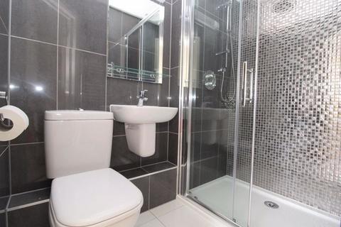 2 bedroom apartment to rent, Hutton Road, Shenfield, Brentwood CM15