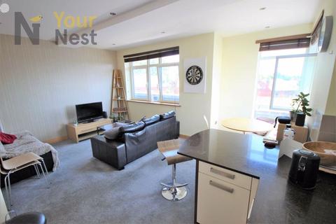 3 bedroom apartment to rent, Apartment 11, The Lounge Apartments, Headingley, LS6 3HU
