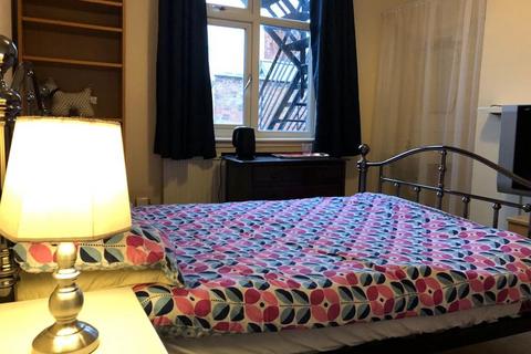 1 bedroom in a house share to rent, Double Room, Saxby Street, Leicester