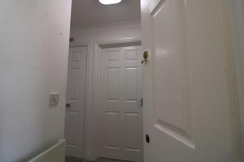 2 bedroom flat to rent, Hurst Road, Kennington, Ashford, TN24