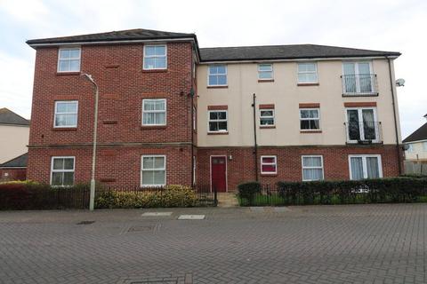 2 bedroom flat to rent, Hurst Road, Kennington, Ashford, TN24