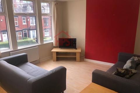 5 bedroom flat to rent, Headingley Mount, Headingley, Leeds LS6