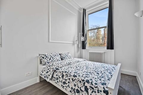 1 bedroom flat to rent, Queens Gate, South Kensington, SW7 5HR