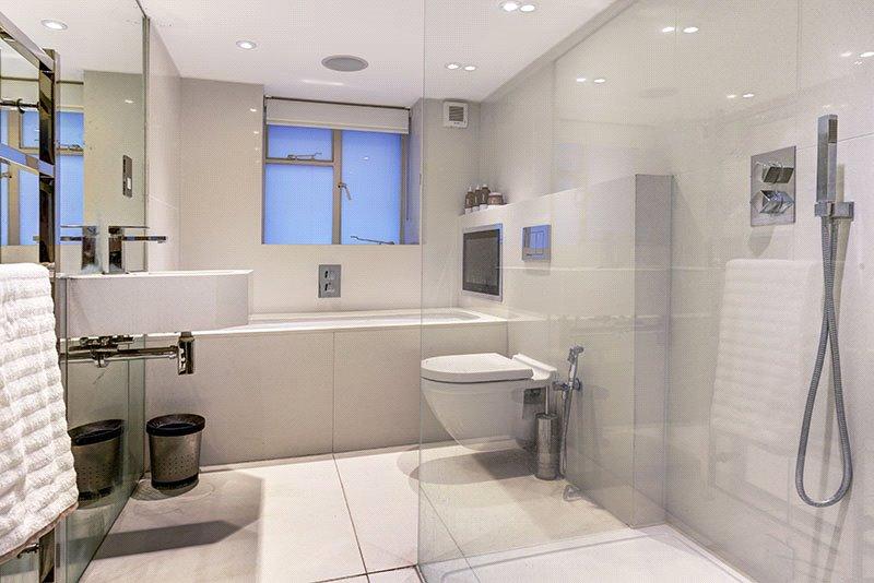 Bath/Shower Room