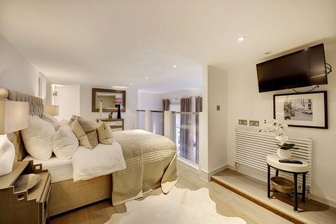 1 bedroom flat for sale, Ennismore Gardens, Knightsbridge,, London, SW7
