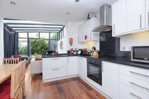 2 bedroom apartment to rent, Belsize Road, South Hampstead, London, NW6