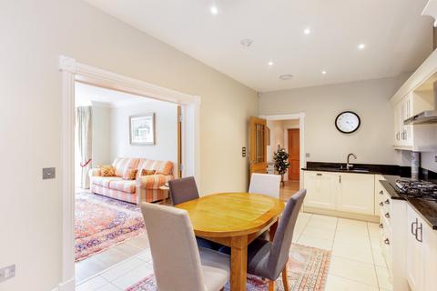 2 bedroom flat to rent, Cranbourne Hall, Drift Road, Winkfield