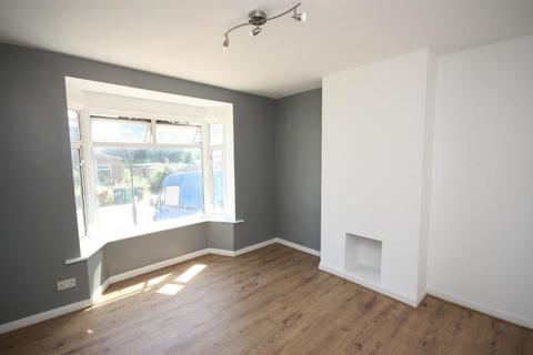 2 bedroom flat to rent, Kingsdown Avenue, East Acton, London, W3 7UA