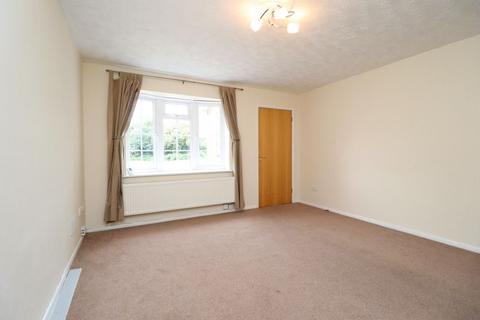 4 bedroom detached house to rent - Mary Rose Avenue, Gloucester
