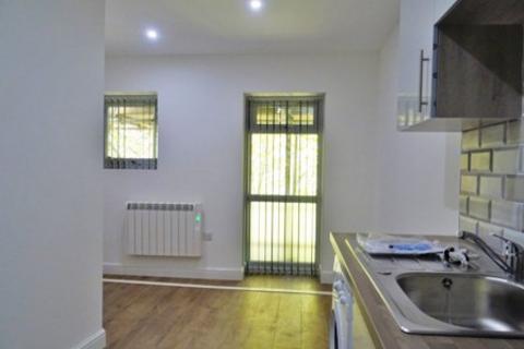 2 bedroom apartment to rent, Lee Street, Leicester LE1