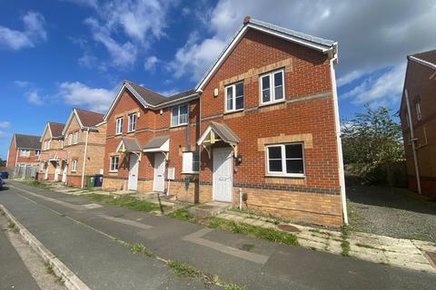 3 bedroom semi-detached house to rent, Grange Farm Road, Grangetown, Middlesbrough, TS6