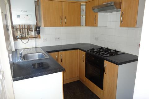 3 bedroom end of terrace house to rent, Salisbury Road, Lancaster LA1