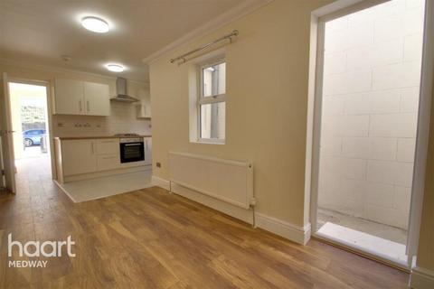 1 bedroom apartment to rent, Delce Road, Rochester