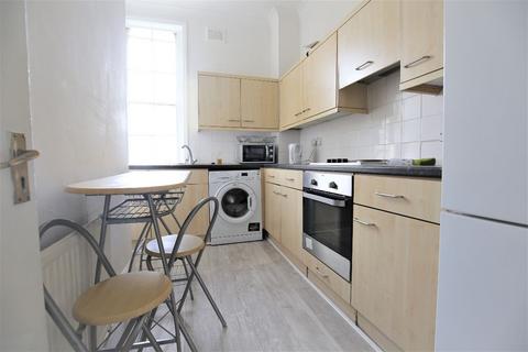 3 bedroom flat to rent, London N19