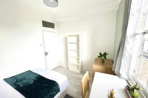 3 bedroom flat to rent, London N19
