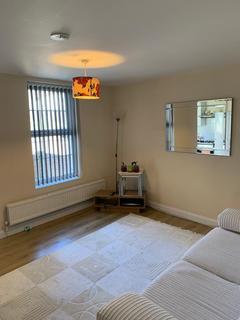 1 bedroom flat to rent, Adelaide Street, Luton, Bedfordshire, LU1