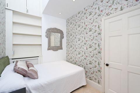 2 bedroom mews to rent, Scarsdale Studios, London, W8