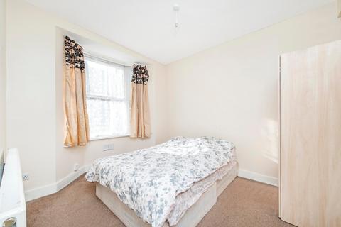 3 bedroom terraced house to rent - Faringford Road, Stratford, E15